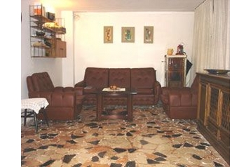 Croaţia Privát Sutivan, Exteriorul